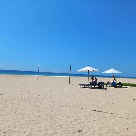 Dasa Beach View Habaraduwa Central Kültér fotó