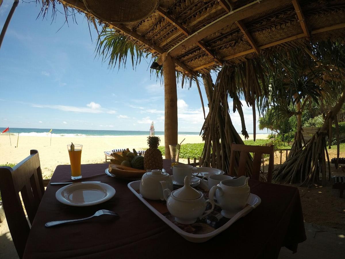 Dasa Beach View Habaraduwa Central Kültér fotó